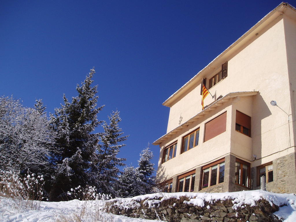 Xalet-Refugi U.E.C. Vandrarhem La Molina  Exteriör bild